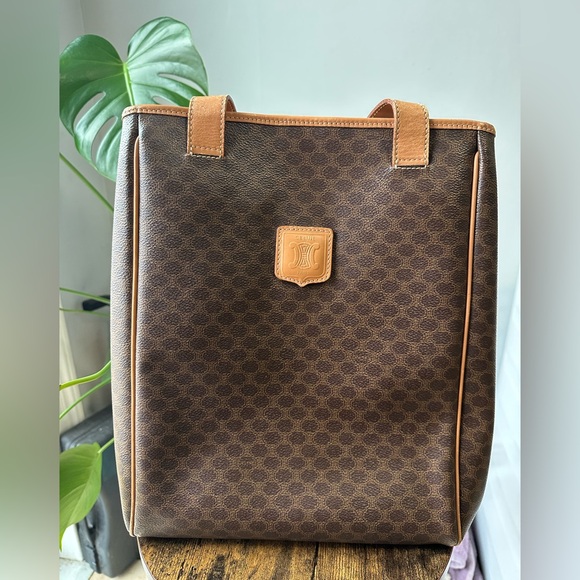 Celine Triomphe Tote Bag - Picture 1 of 14